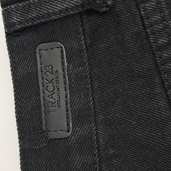 Track 23 Fashion Black Extreme Front Distressed Fashion Denim Size 5, 5-Pocket - Picture 6 of 7